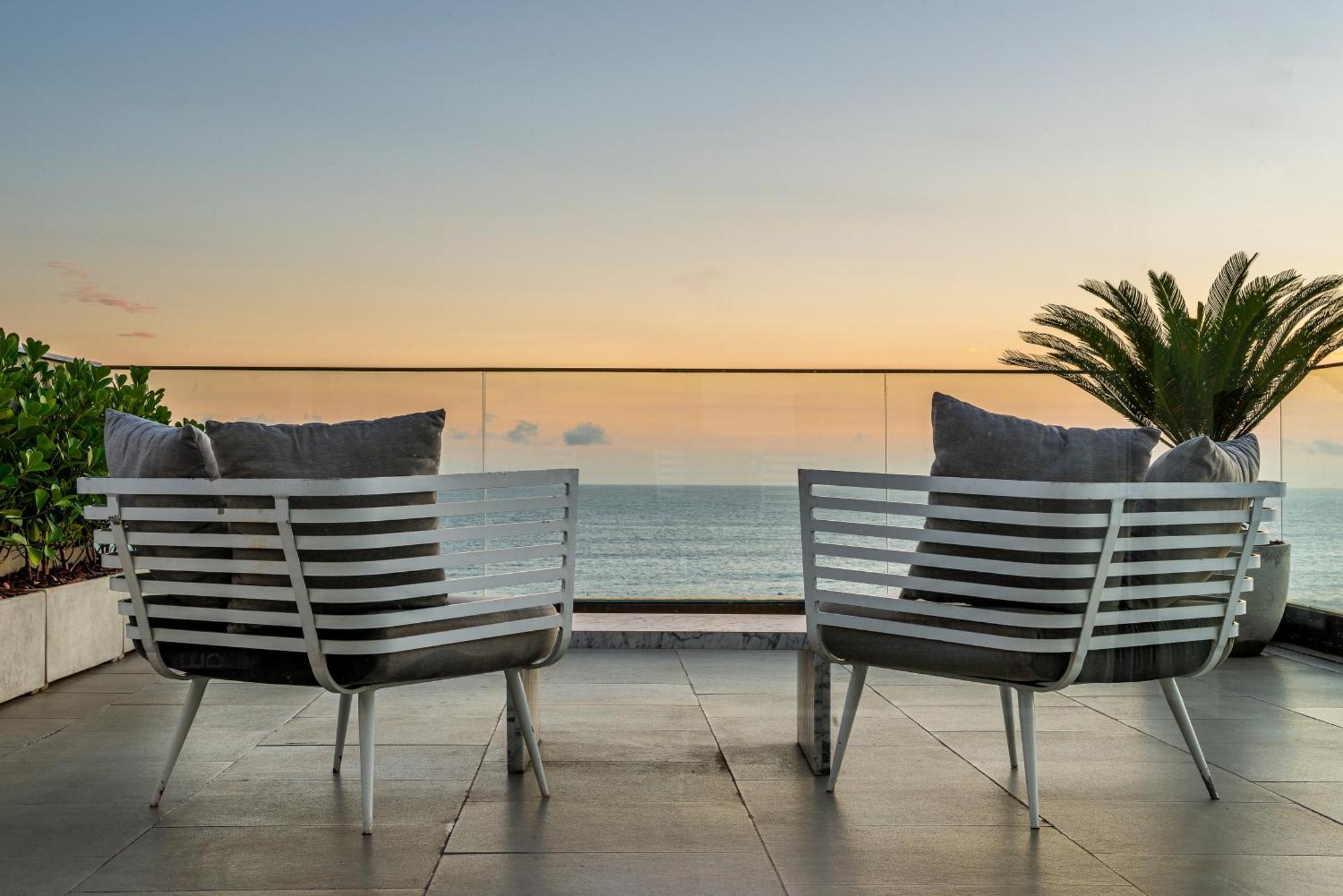Lifestyle Laghetto Collection Hotel Rio de Janeiro Exterior photo The 3D rendering of the balcony of a penthouse apartment in the proposed development