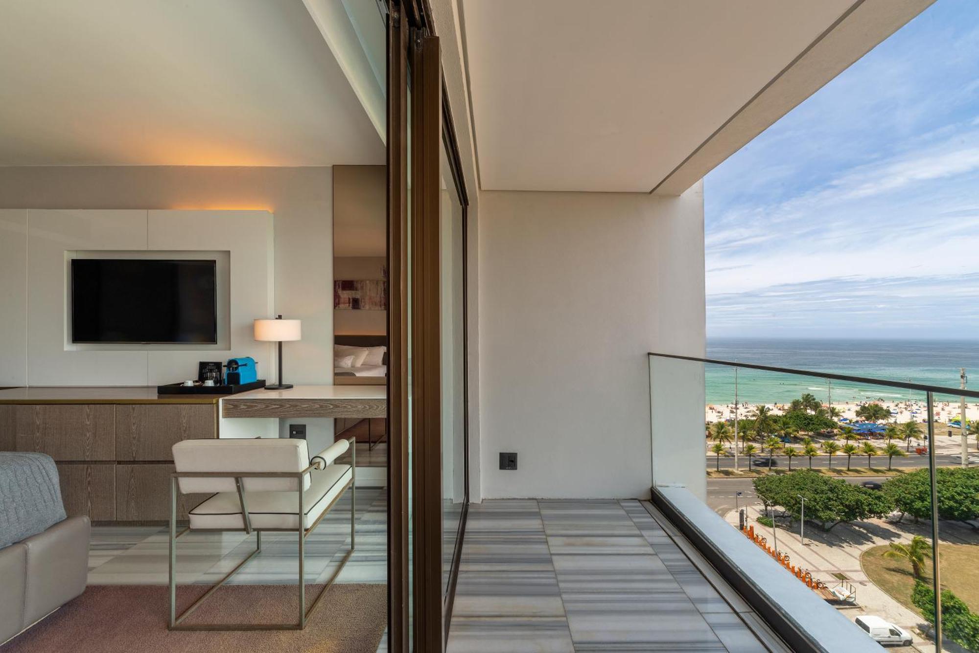 Lifestyle Laghetto Collection Hotel Rio de Janeiro Exterior photo A balcony at the hotel